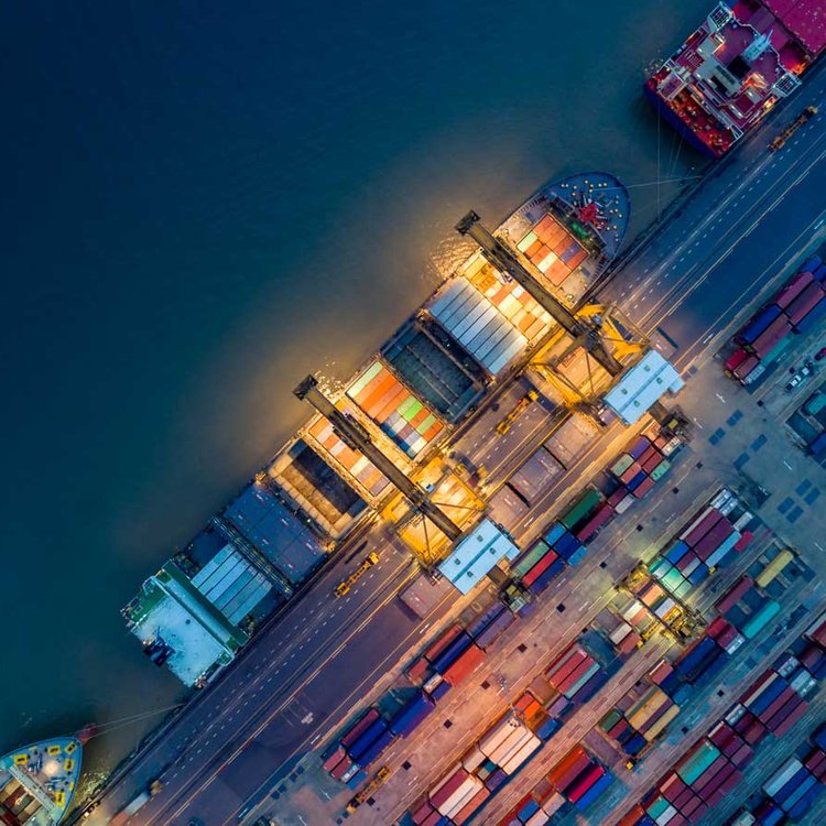 cargo-ships-in-port